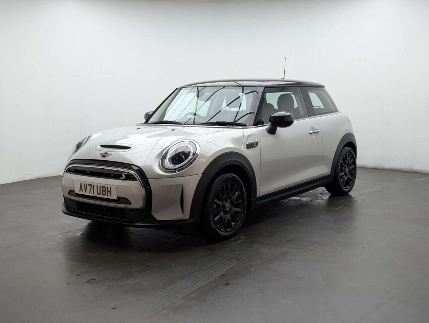 Used MINI Hatch 2021 for sale - 77802709: Photo 5