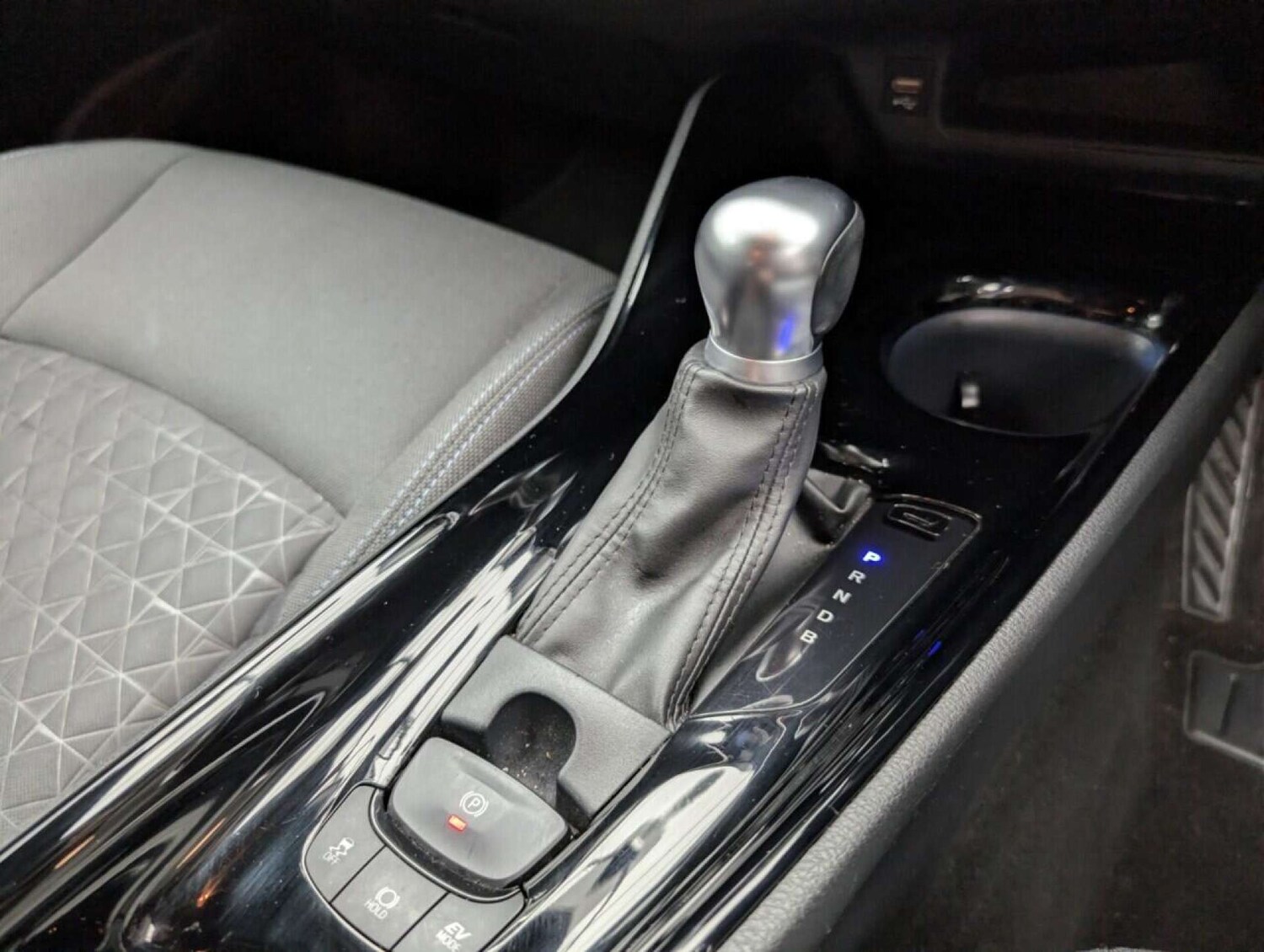 Used Toyota C-HR 2020 for sale - 77714015: Photo 16