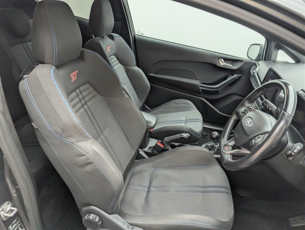 Used Ford Fiesta 2018 for sale - 76666495: Photo 12