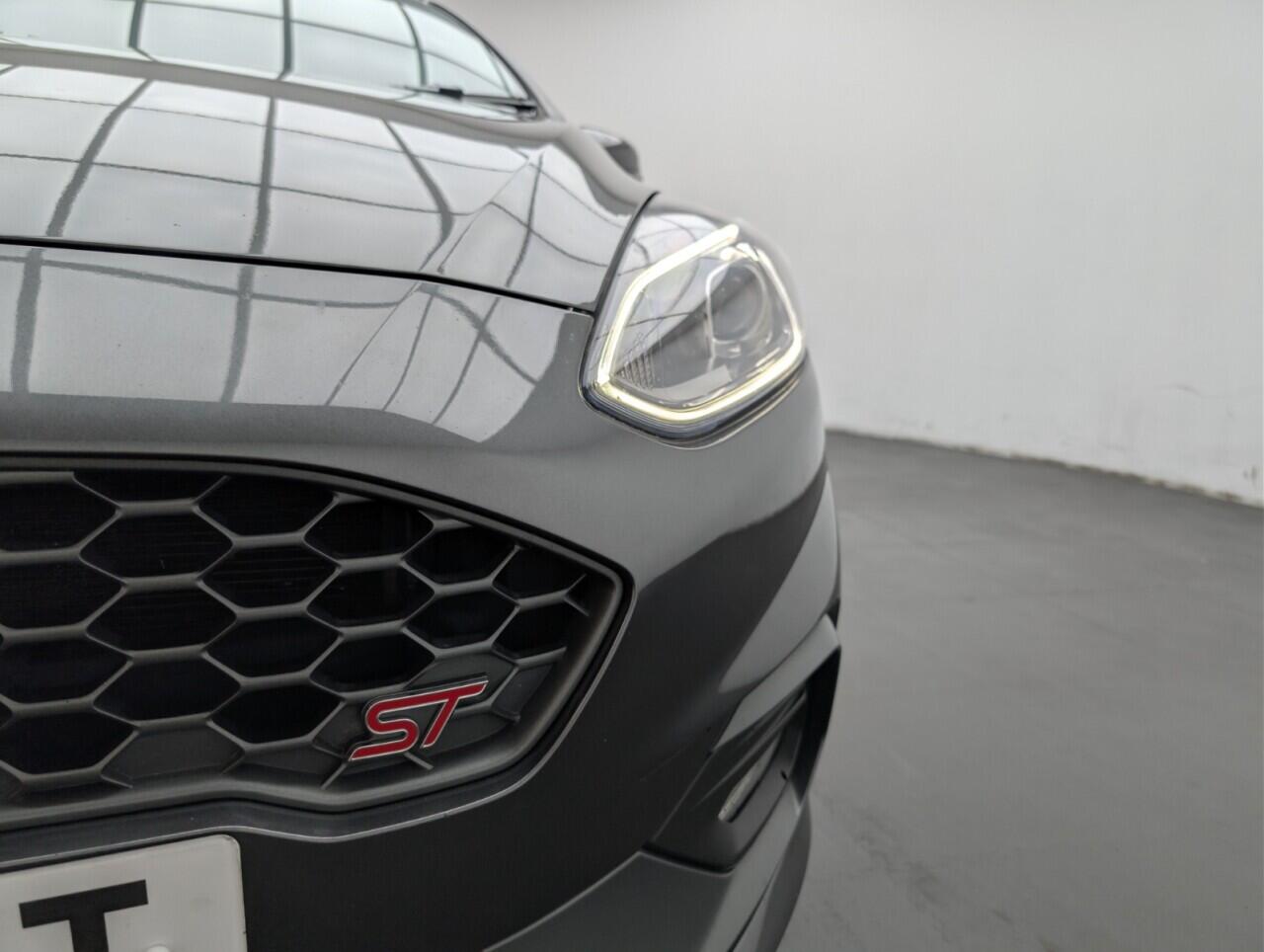 Used Ford Fiesta 2018 for sale - 76666495: Photo 28