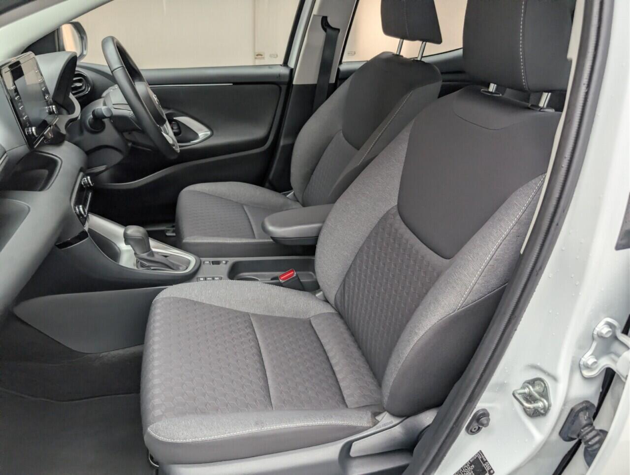 Used Toyota Yaris 2023 for sale - 76658994: Photo 26