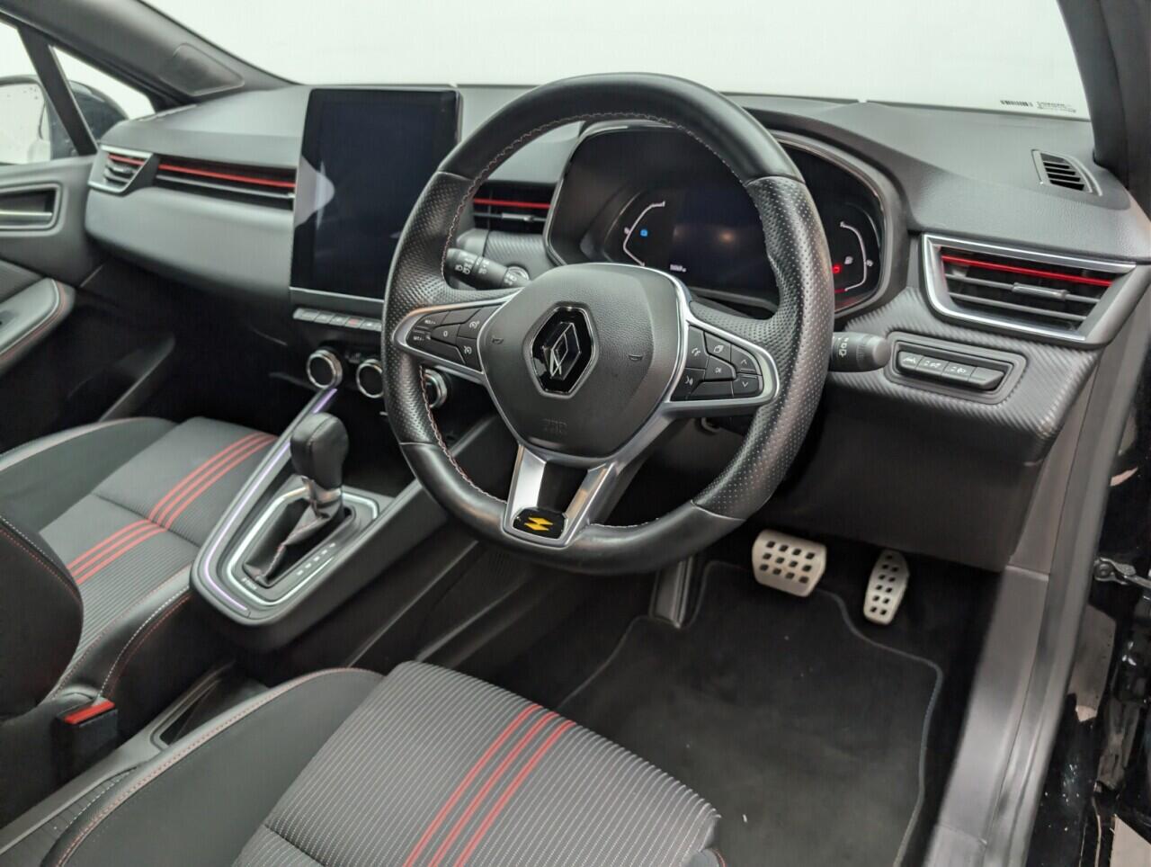 Used Renault Clio 2021 for sale - 76781524: Photo 11