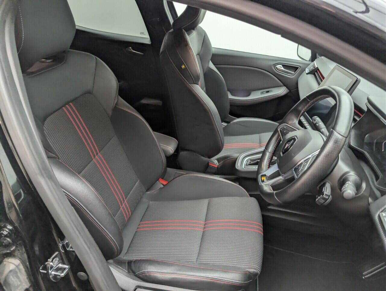 Used Renault Clio 2021 for sale - 76781524: Photo 12