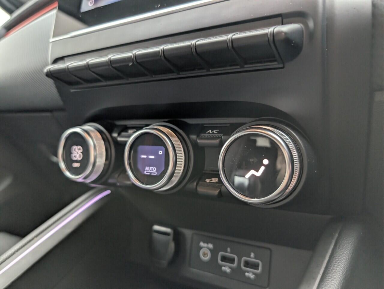 Used Renault Clio 2021 for sale - 76781524: Photo 16