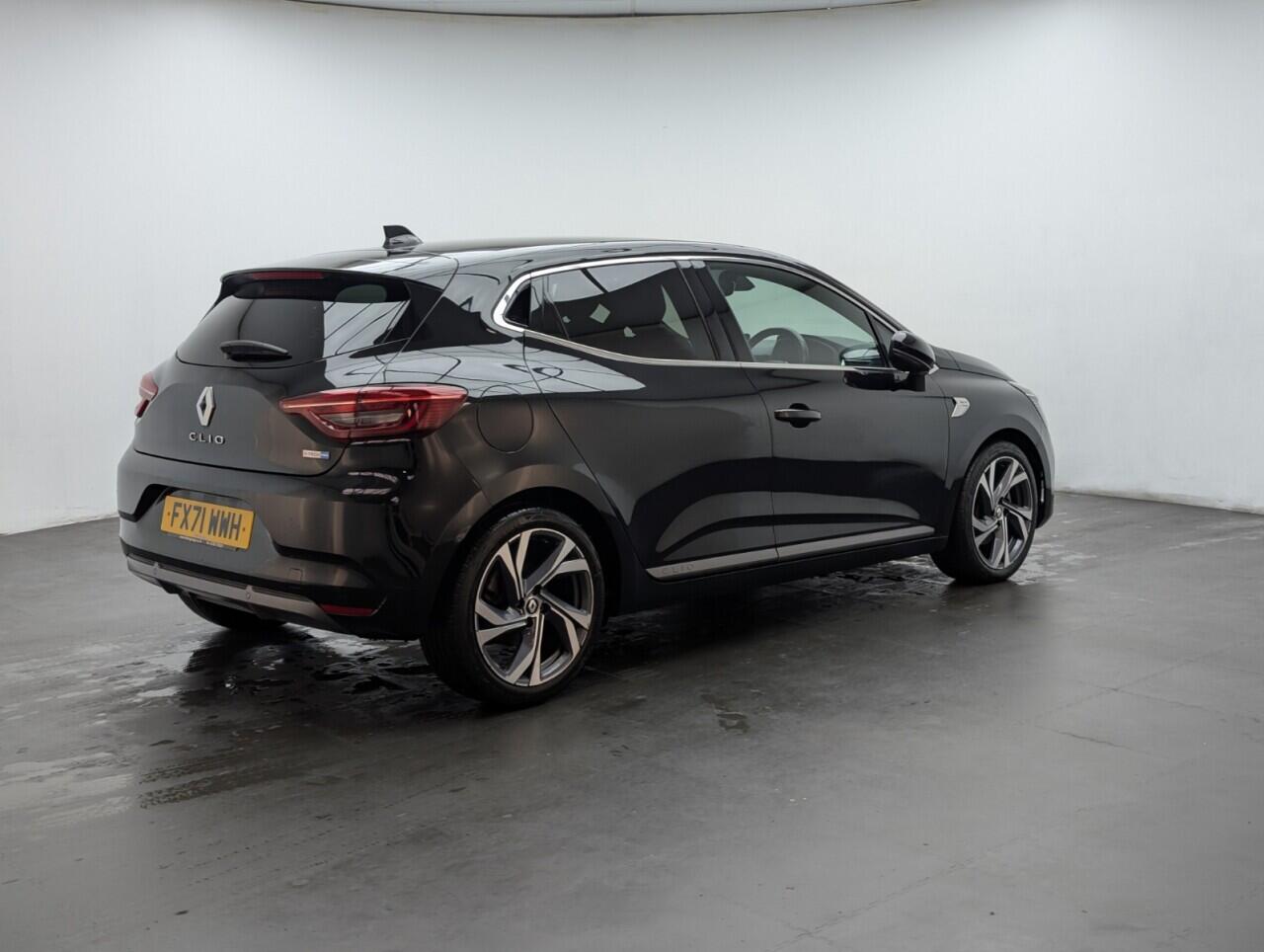 Used Renault Clio 2021 for sale - 76781524: Photo 8