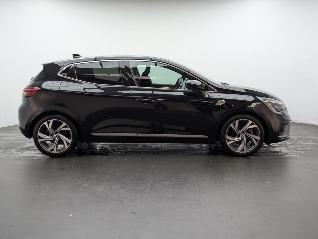 Used Renault Clio 2021 for sale - 76781524: Photo 9
