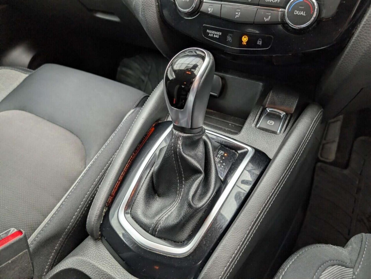 Used Nissan Qashqai 2017 for sale - 77714494: Photo 17