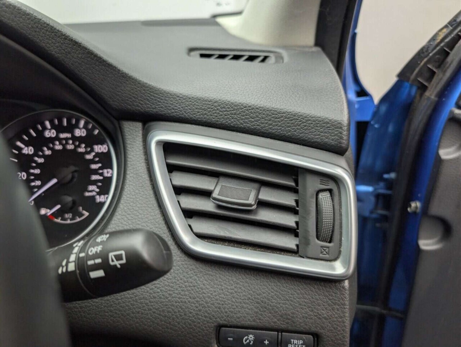 Used Nissan Qashqai 2017 for sale - 77714494: Photo 19