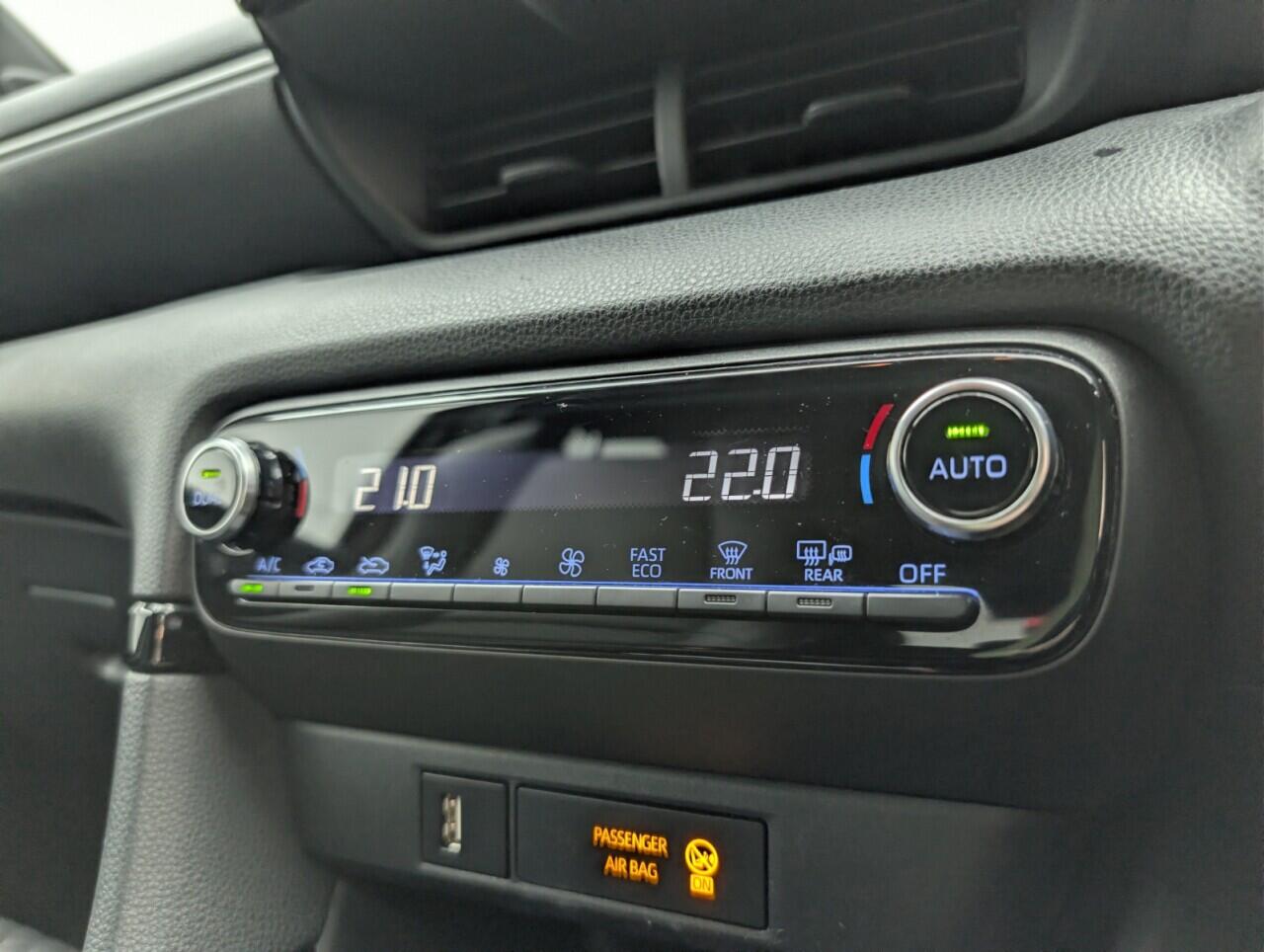 Used Toyota Yaris 2022 for sale - 76952982: Photo 17