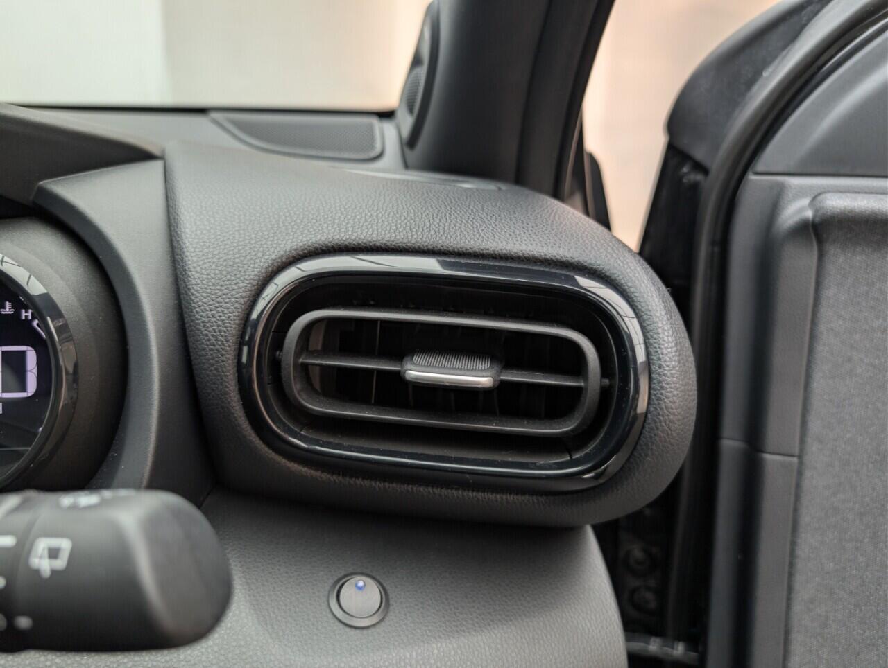 Used Toyota Yaris 2022 for sale - 76952982: Photo 23