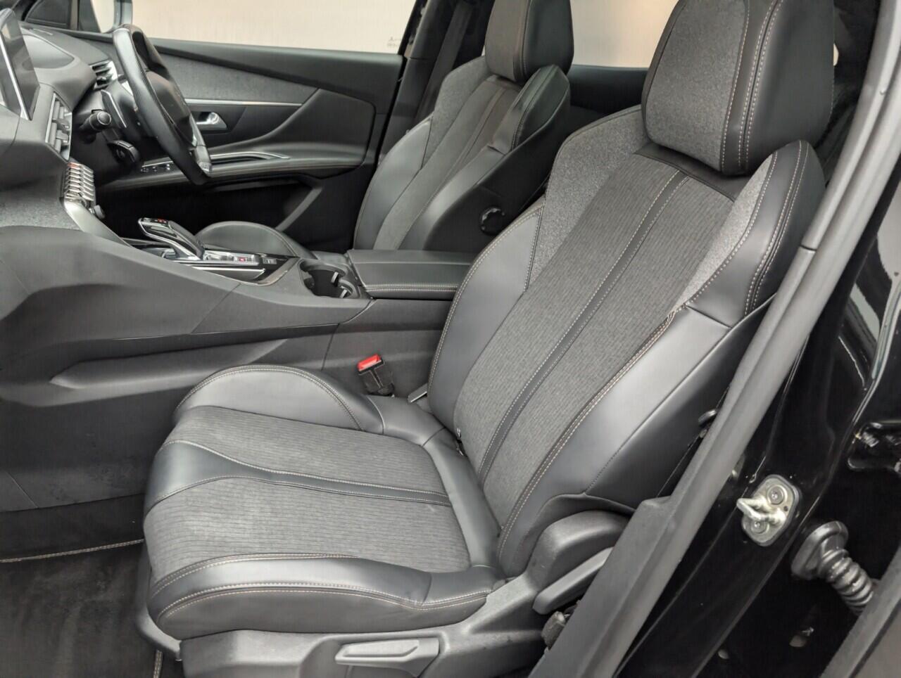 Used Peugeot 3008 2017 for sale - 76423006: Photo 29