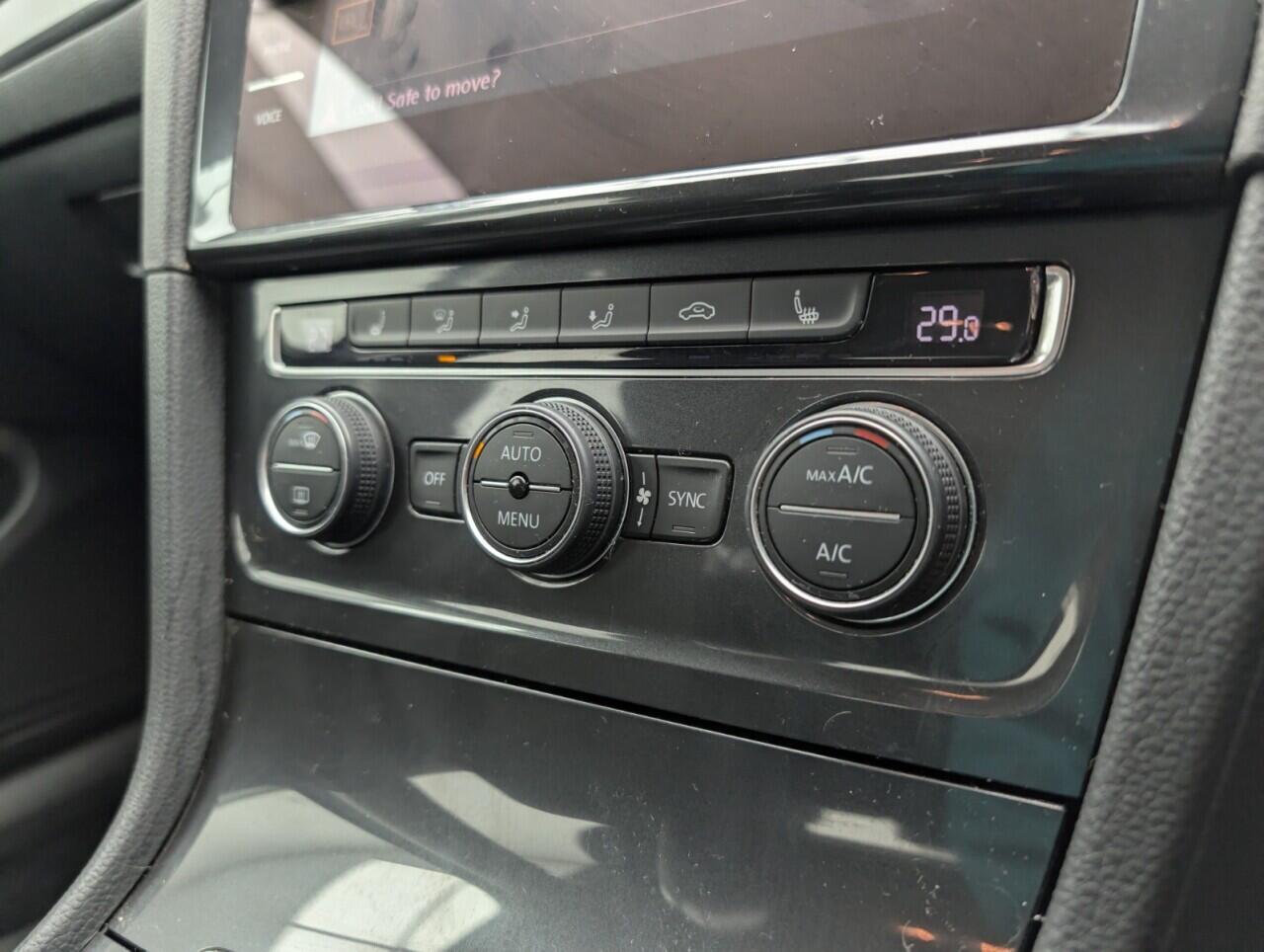 Used Volkswagen Golf 2017 for sale - 76422662: Photo 16