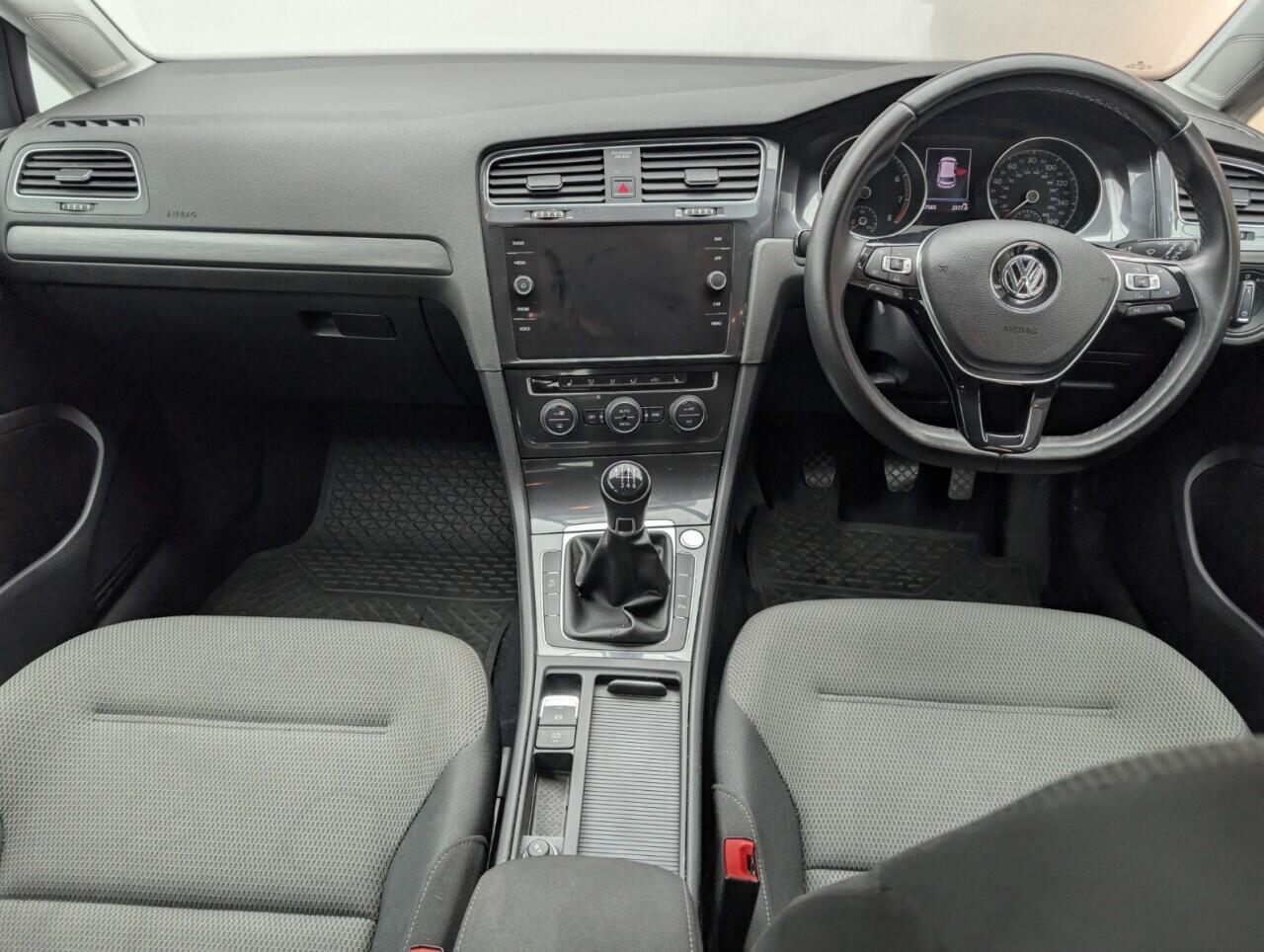 Used Volkswagen Golf 2017 for sale - 76422662: Photo 24