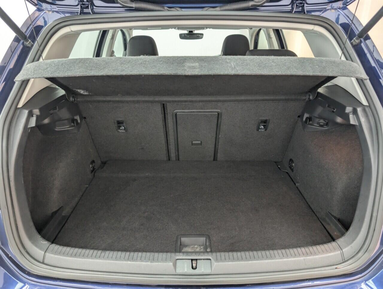 Used Volkswagen Golf 2017 for sale - 76422662: Photo 26