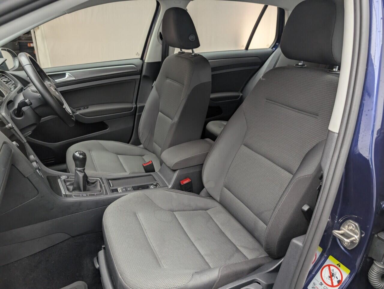 Used Volkswagen Golf 2017 for sale - 76422662: Photo 28