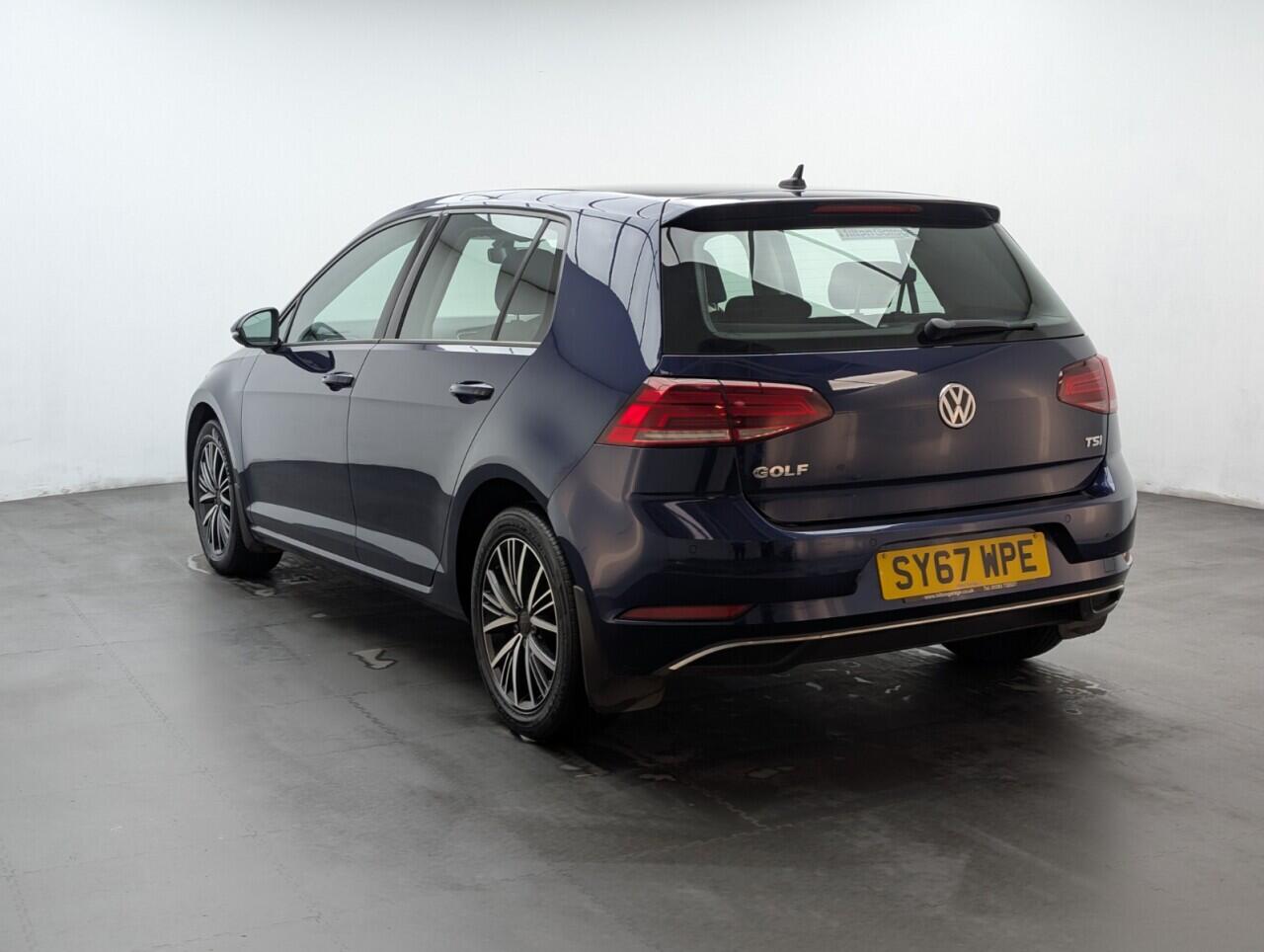 Used Volkswagen Golf 2017 for sale - 76422662: Photo 6