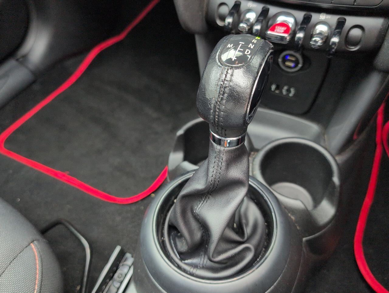 Used MINI Convertible 2017 for sale - 76424948: Photo 17