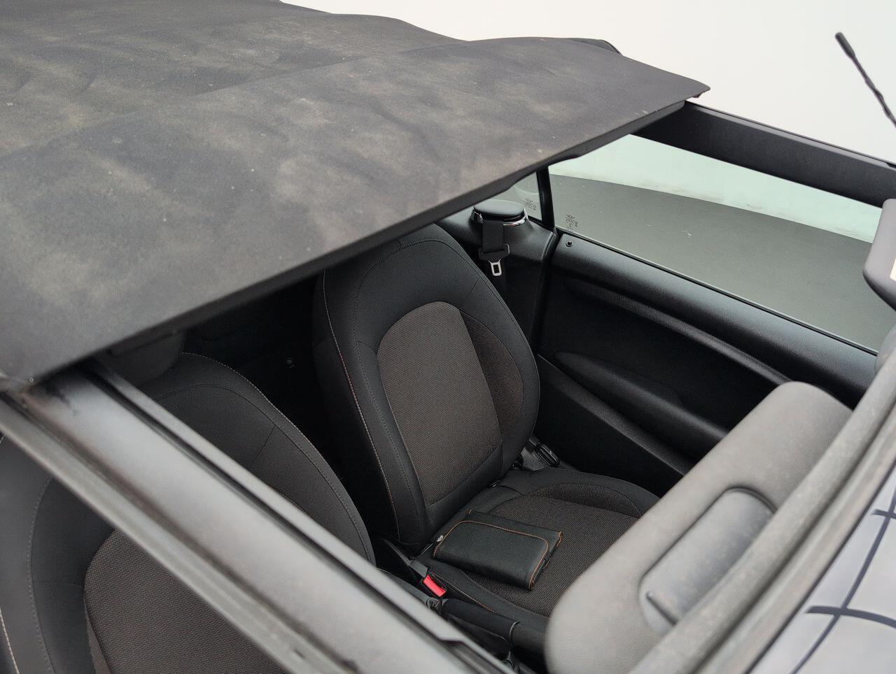 Used MINI Convertible 2017 for sale - 76424948: Photo 21