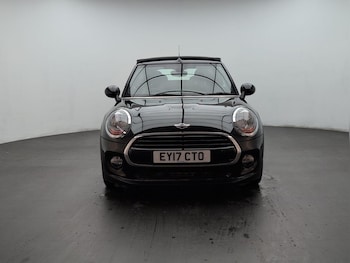 Used MINI Convertible 2017 for sale - 76424948: Photo