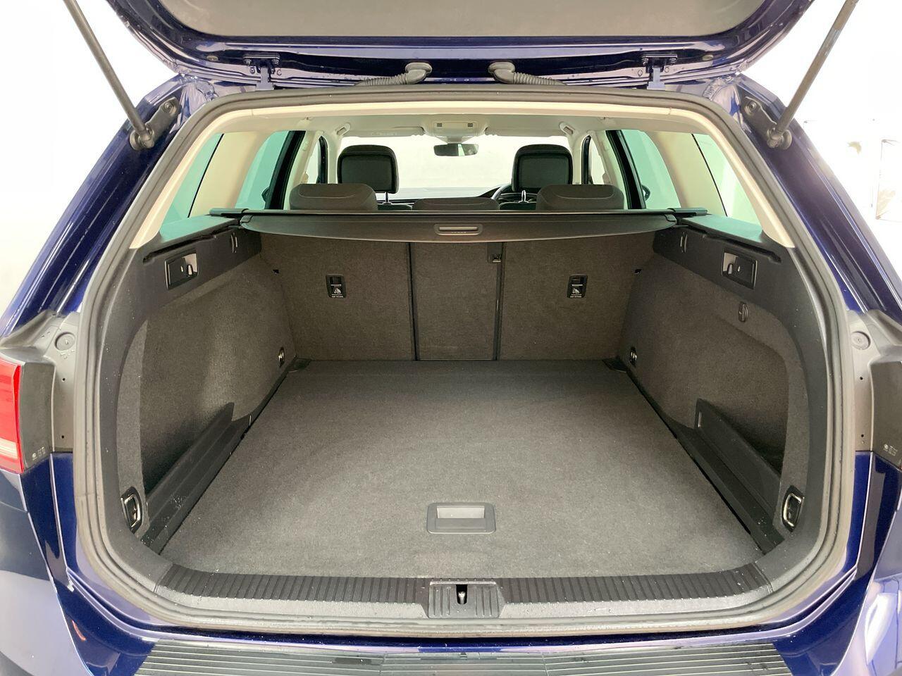 Used Volkswagen Passat 2019 for sale - 77238115: Photo 30