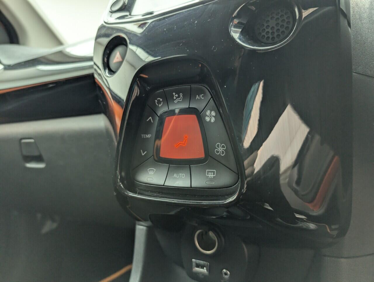 Used Toyota AYGO 2020 for sale - 76424589: Photo 16