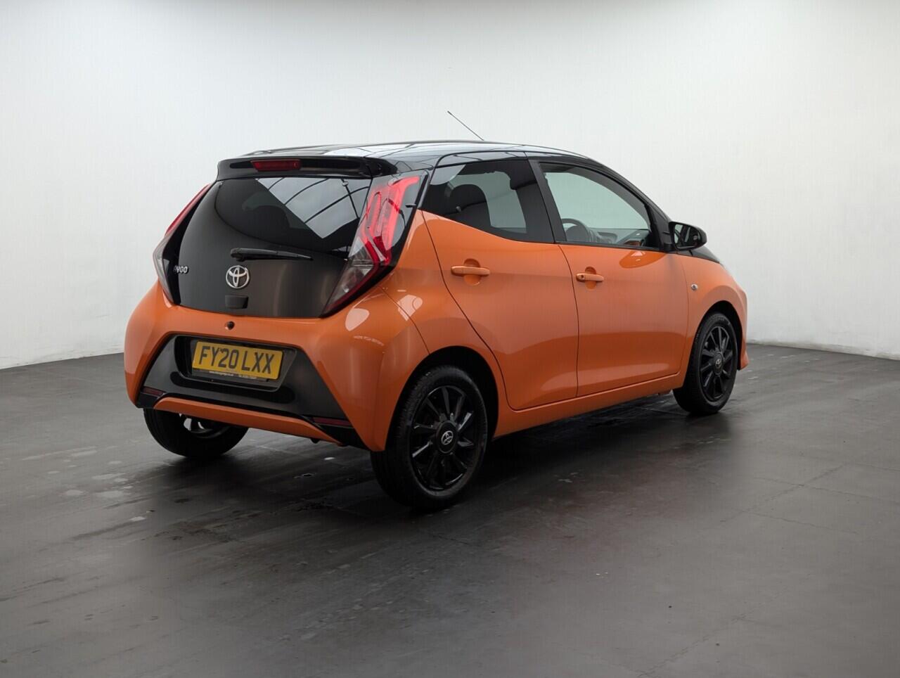 Used Toyota AYGO 2020 for sale - 76424589: Photo 8