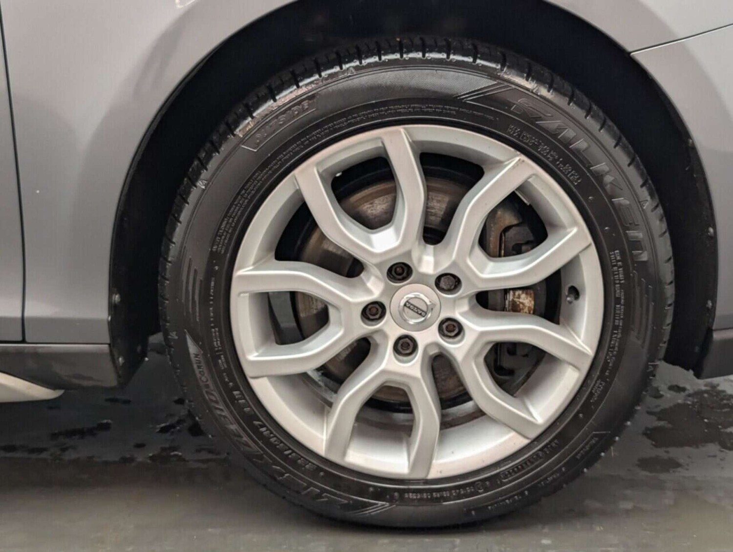 Used Volvo V40 2017 for sale - 77713748: Photo 10