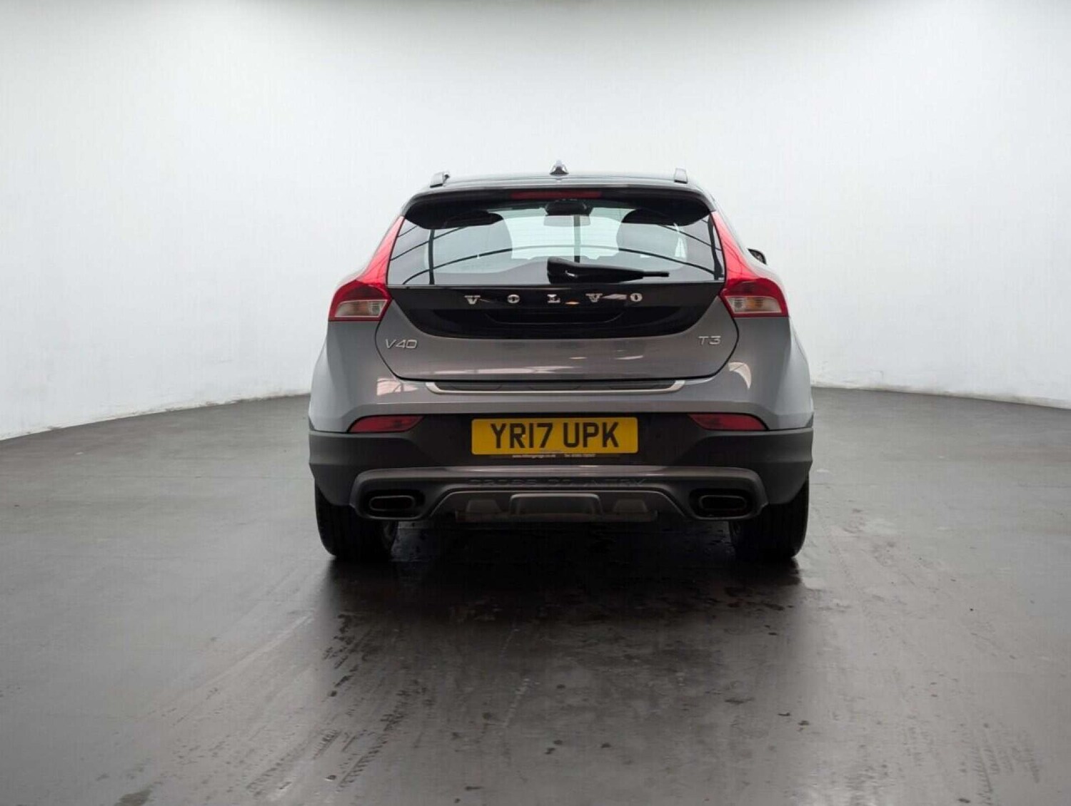 Used Volvo V40 2017 for sale - 77713748: Photo 7