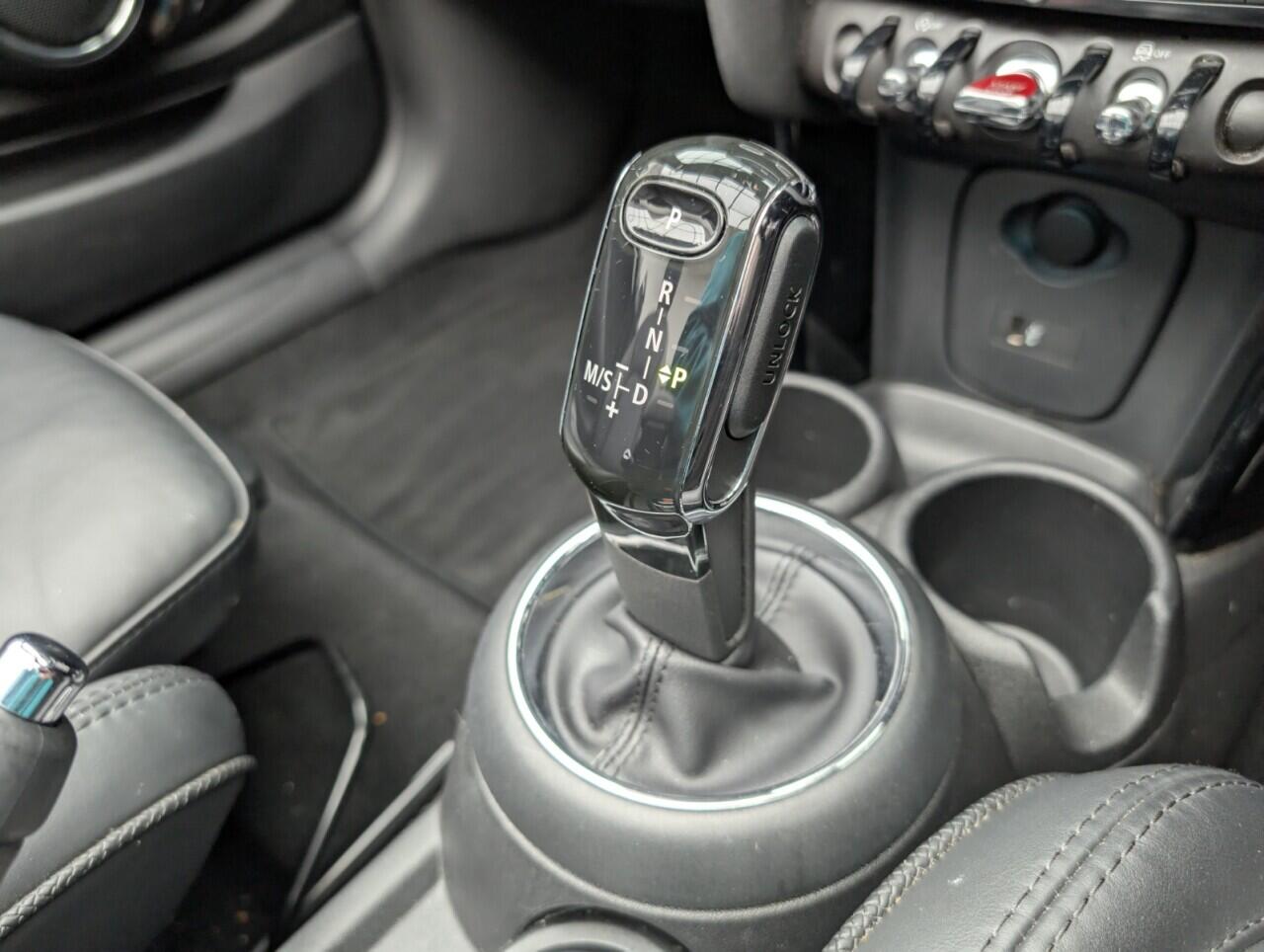 Used MINI Convertible 2019 for sale - 76425091: Photo 17