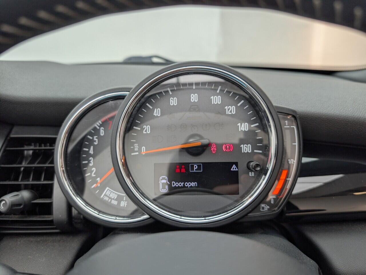 Used MINI Convertible 2019 for sale - 76425091: Photo 18