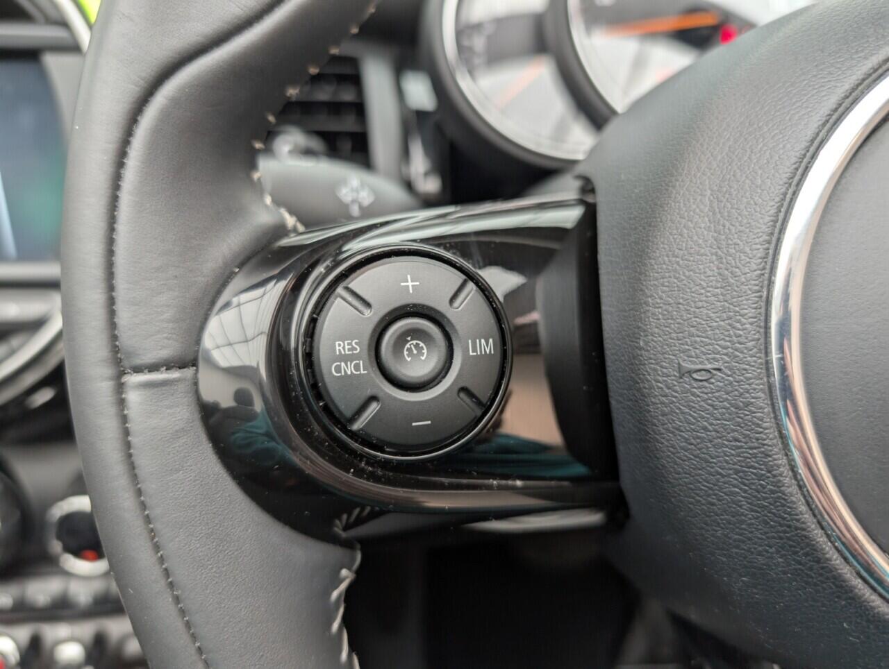 Used MINI Convertible 2019 for sale - 76425091: Photo 19