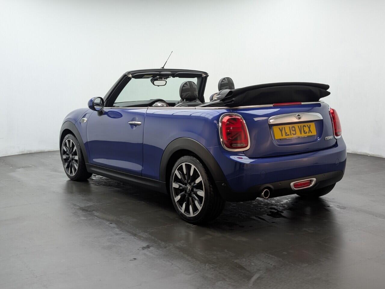 Used MINI Convertible 2019 for sale - 76425091: Photo 6