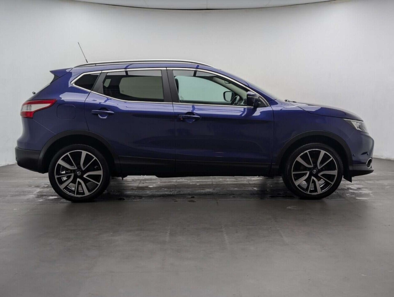 Used Nissan Qashqai 2017 for sale - 77713032: Photo 9