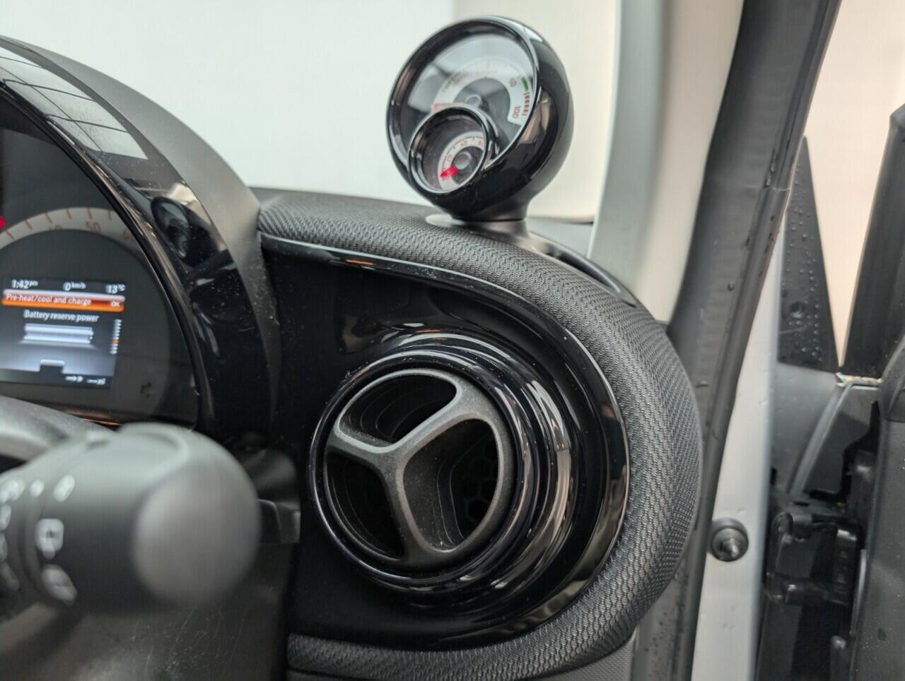 Used smart fortwo 2022 for sale - 76425733: Photo 21