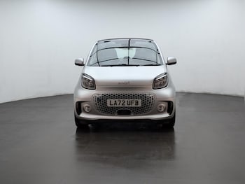 Used smart fortwo 2022 for sale - 76425733: Photo