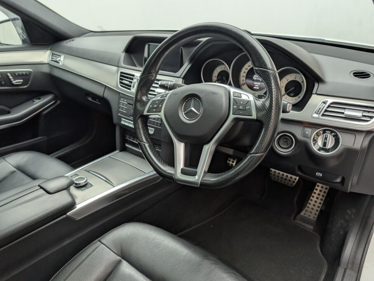 Used Mercedes-Benz E Class 2015 for sale - 76425492: Photo 11