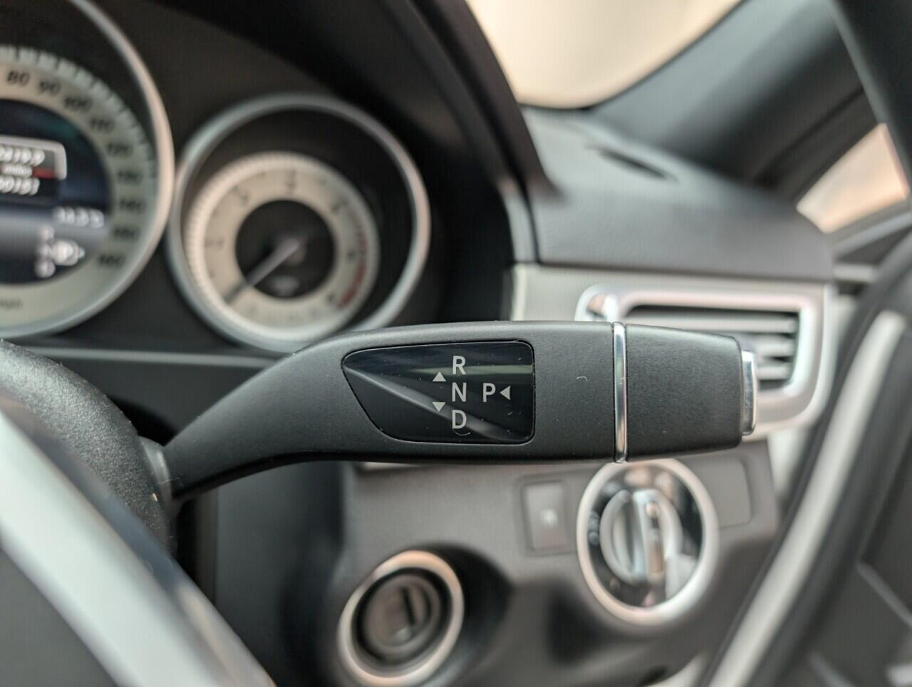 Used Mercedes-Benz E Class 2015 for sale - 76425492: Photo 16