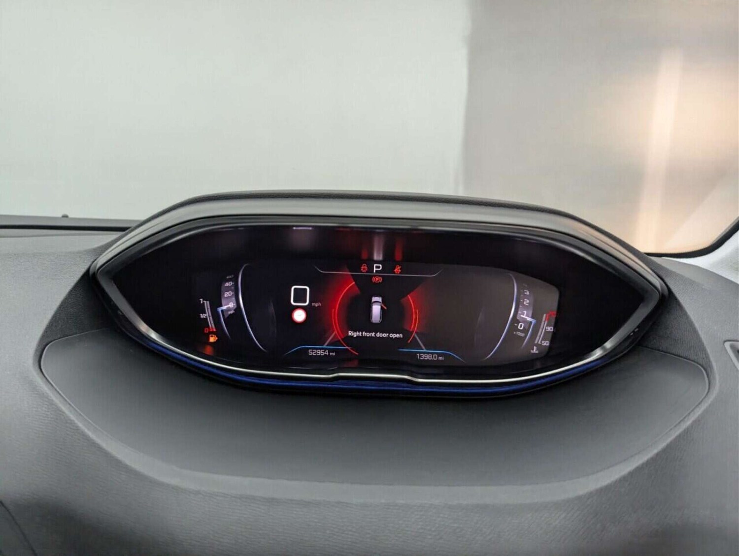 Used Peugeot 5008 2022 for sale - 77713332: Photo 18