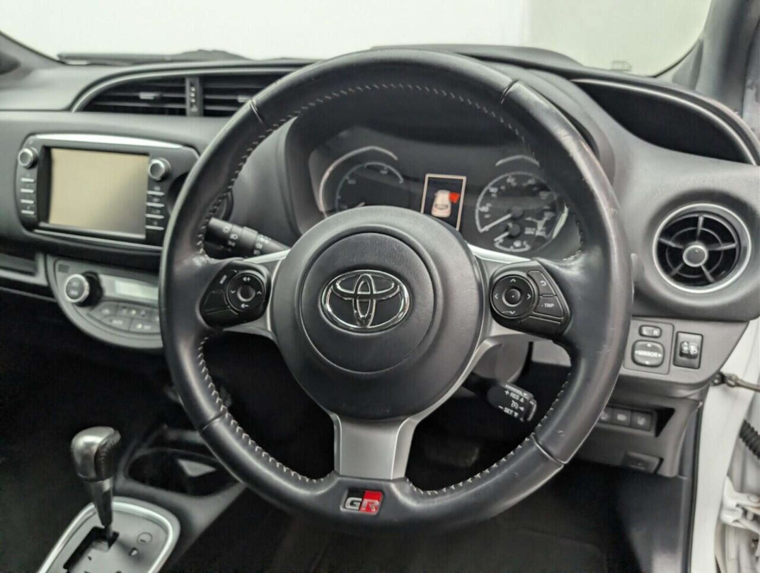 Used Toyota Yaris 2019 for sale - 77714418: Photo 21