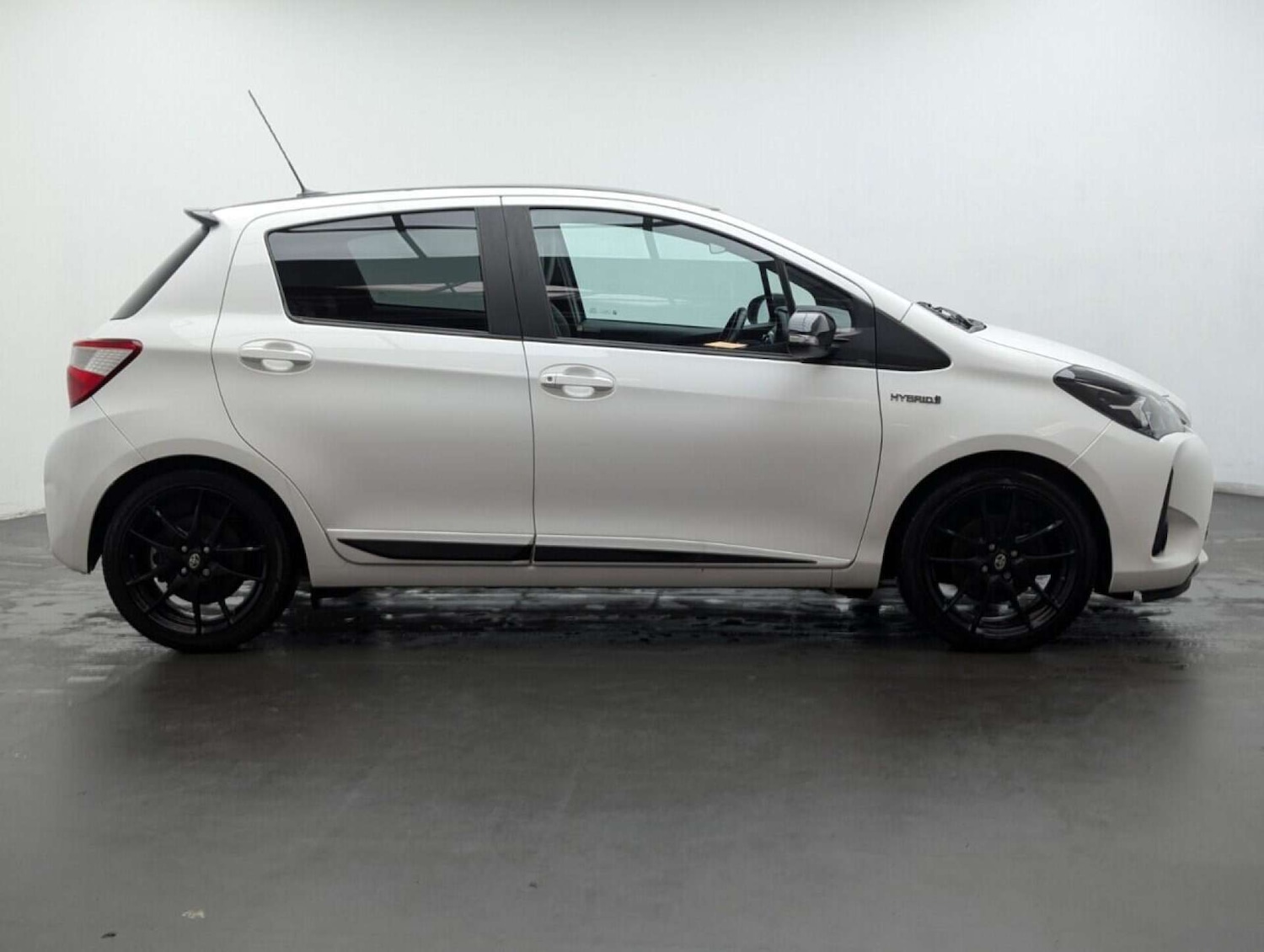 Used Toyota Yaris 2019 for sale - 77714418: Photo 9