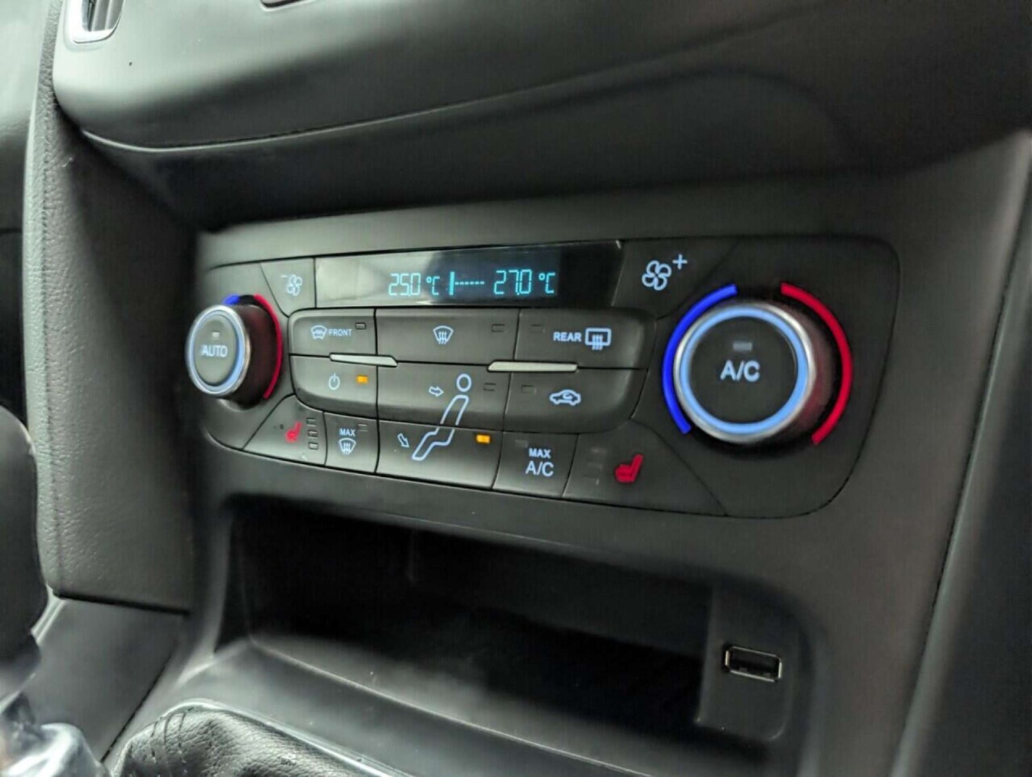 Used Ford Focus 2017 for sale - 77714355: Photo 17