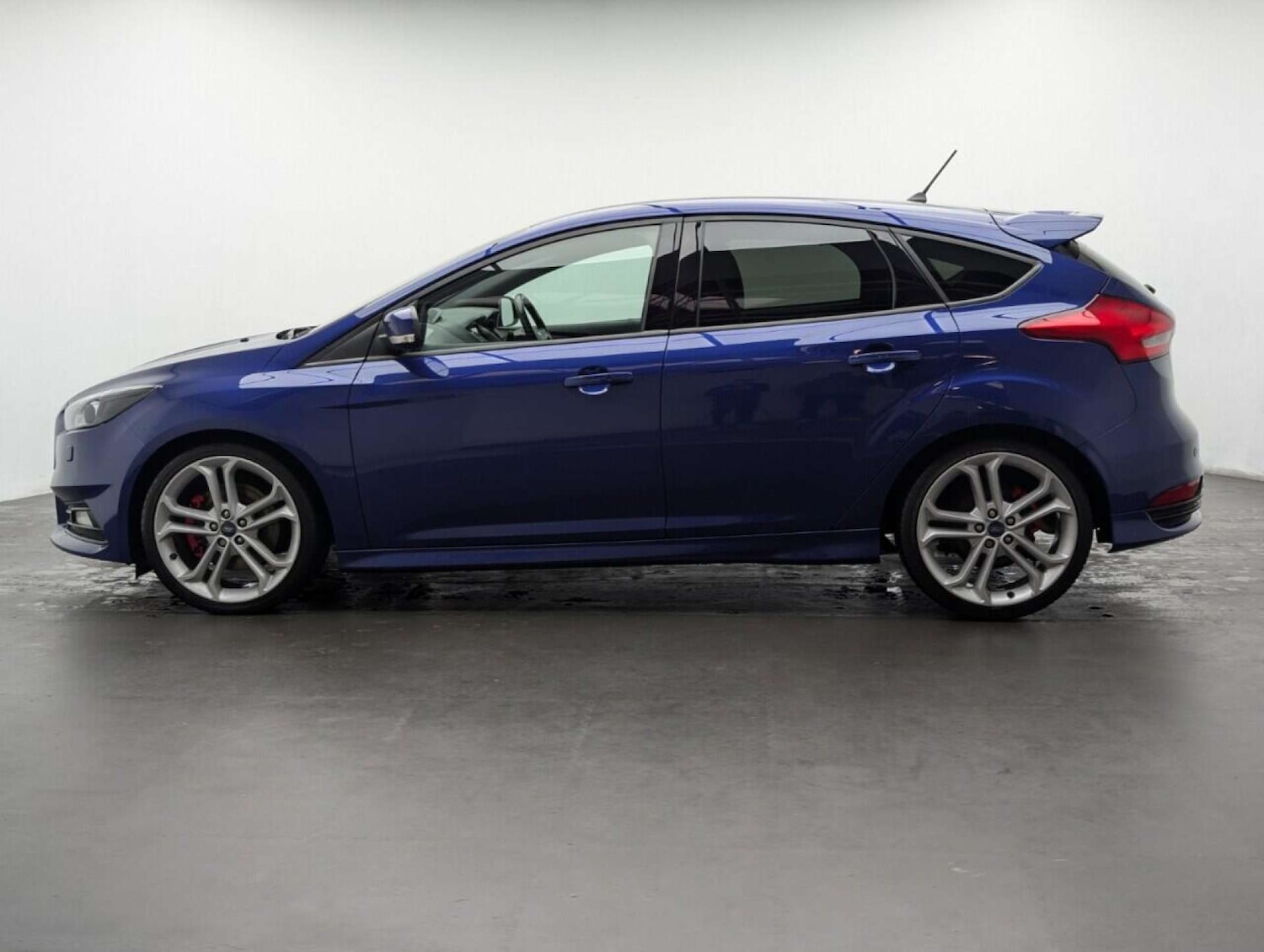 Used Ford Focus 2017 for sale - 77714355: Photo 5