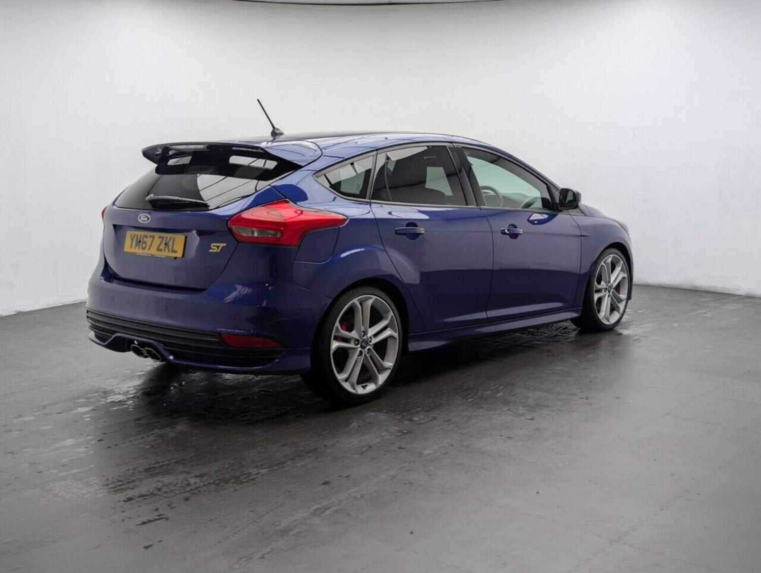 Used Ford Focus 2017 for sale - 77714355: Photo 8