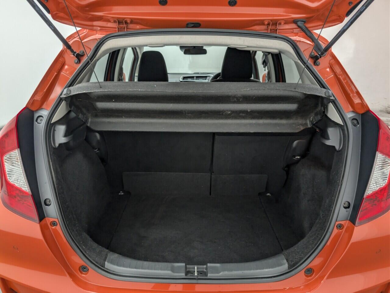 Used Honda Jazz 2019 for sale - 77670794: Photo 26