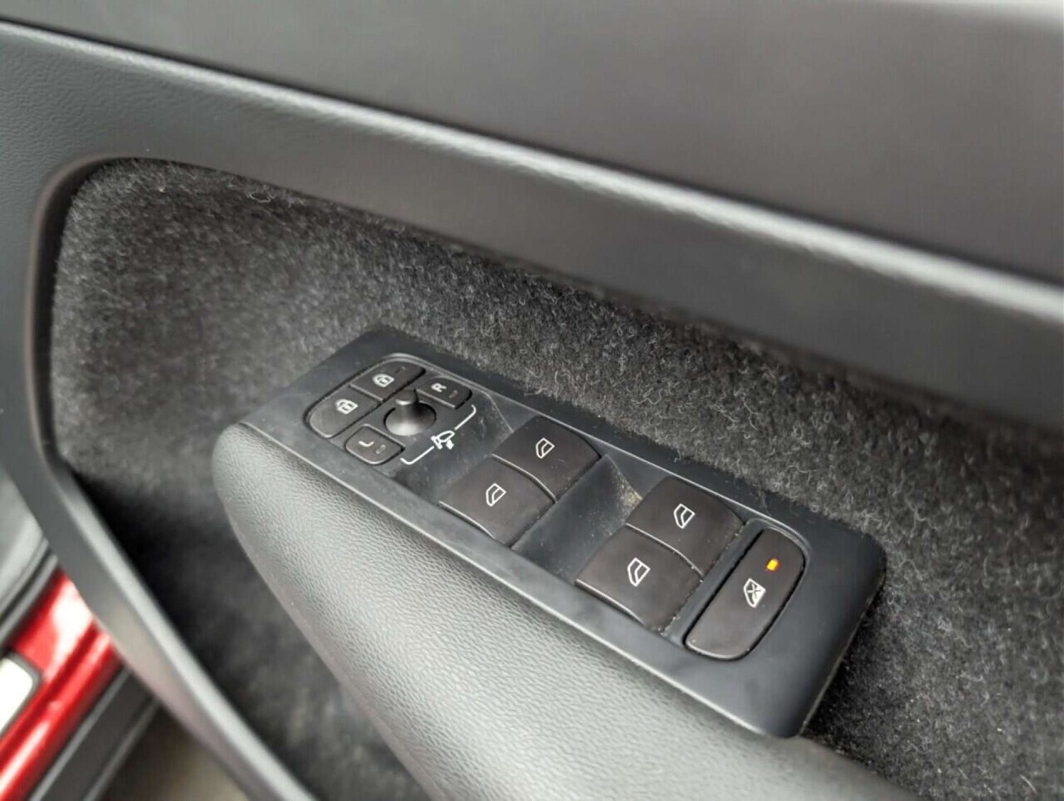 Used Volvo XC40 2018 for sale - 77713740: Photo 18