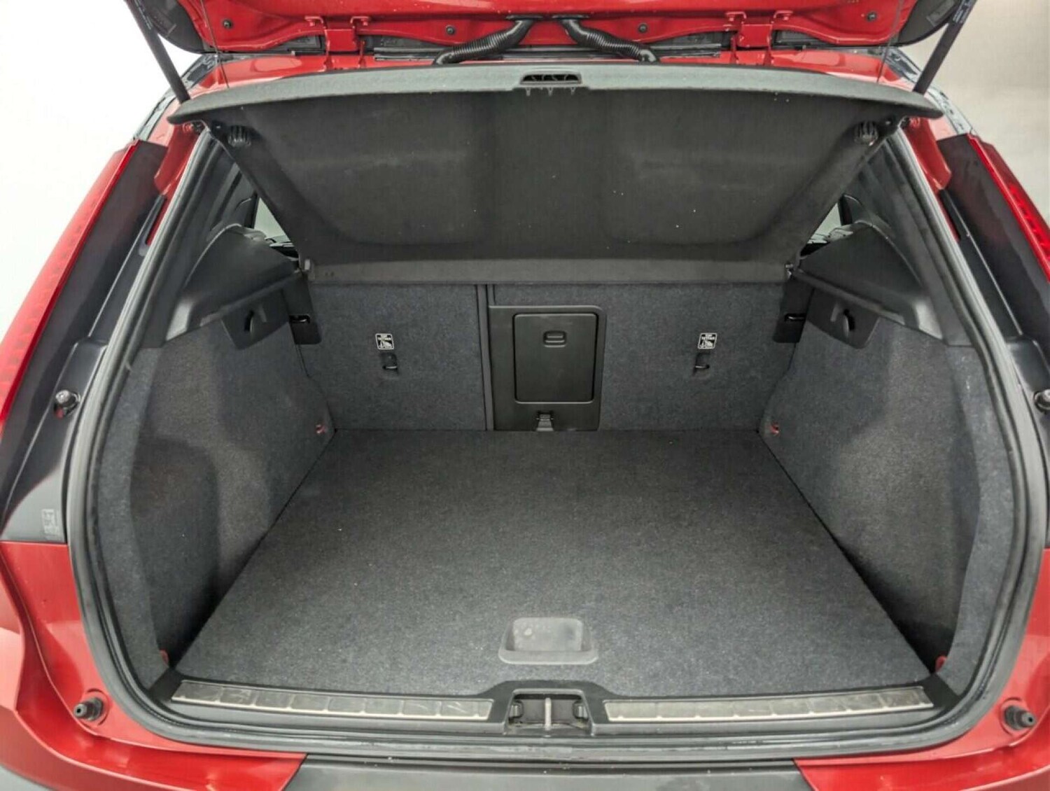 Used Volvo XC40 2018 for sale - 77713740: Photo 22