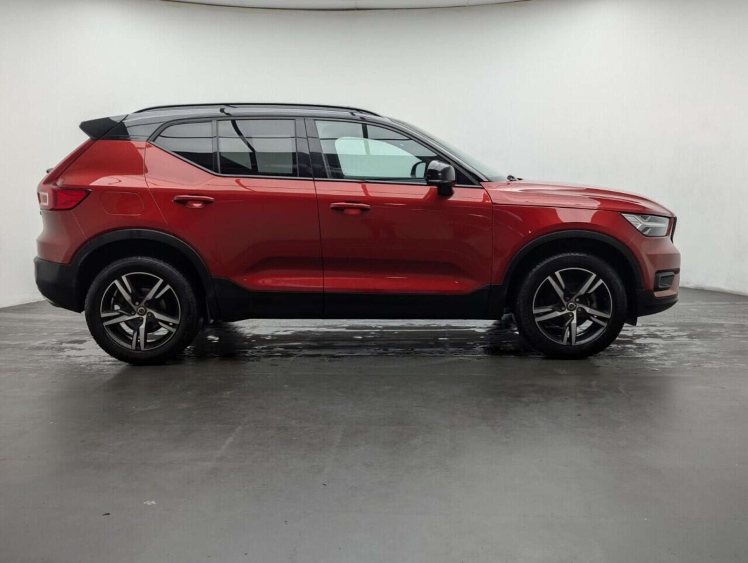 Used Volvo XC40 2018 for sale - 77713740: Photo 9