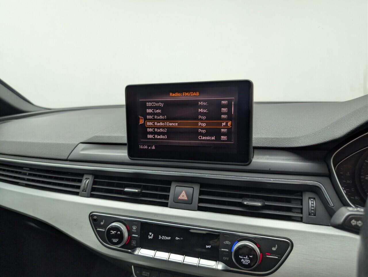 Used Audi A4 Avant 2019 for sale - 76484346: Photo 13