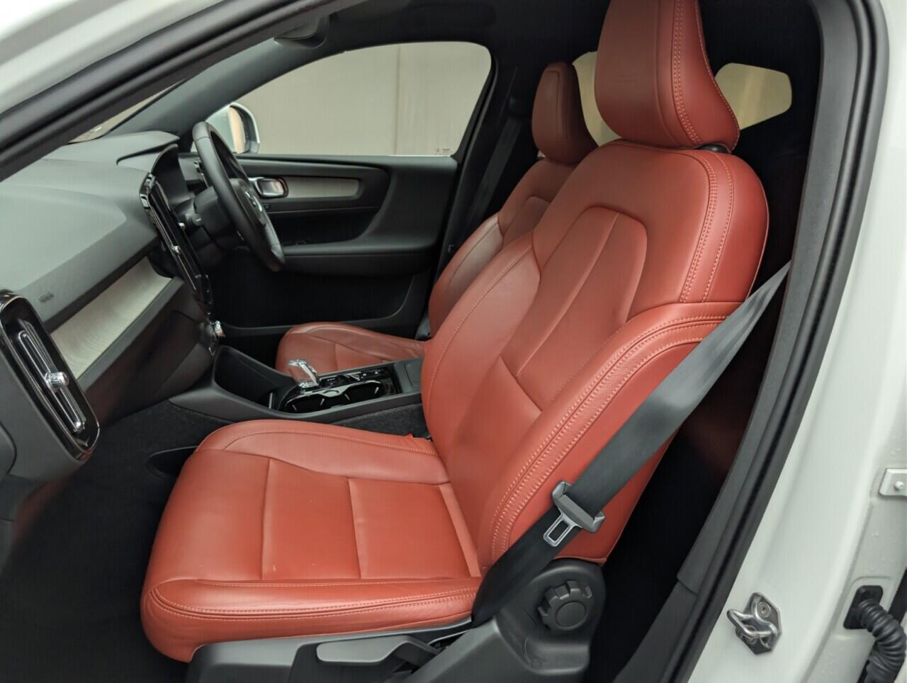 Used Volvo XC40 2020 for sale - 76886524: Photo 28