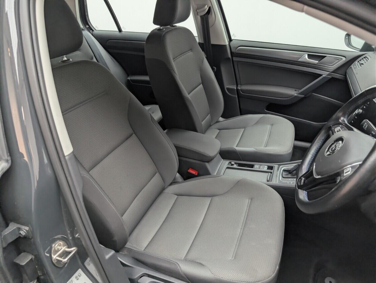 Used Volkswagen Golf 2020 for sale - 76781763: Photo 12